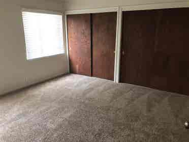 Huge master bedroom for rent ASAP