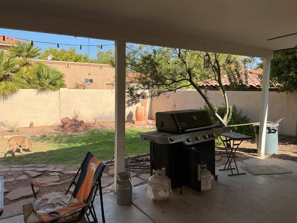 Private room in nice neighborhood