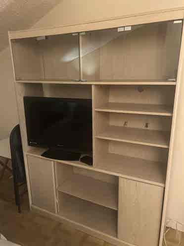 ROOM FOR RENT - FEMALE ONLY