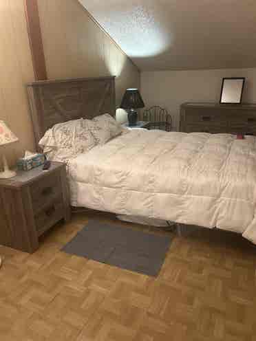 ROOM FOR RENT - FEMALE ONLY