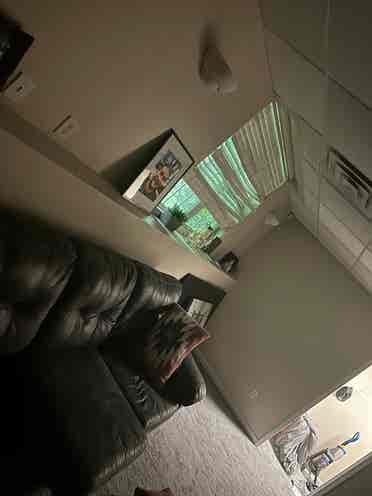 B BASEMENT PRVT ENTRANCE