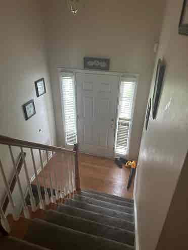 B BASEMENT PRVT ENTRANCE