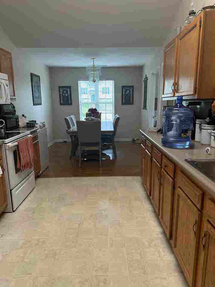 2BED FULL BASEMENT APARTMENT