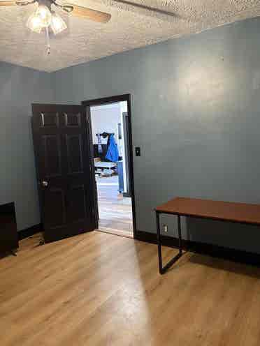Bedroom east of CCIC/Bottleworks