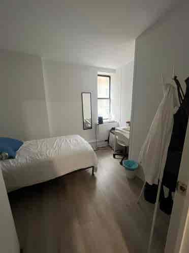 ✨Spacious Room in Midtown South✨