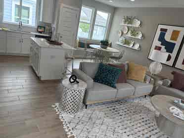 Beautiful home in Elgin awaits 