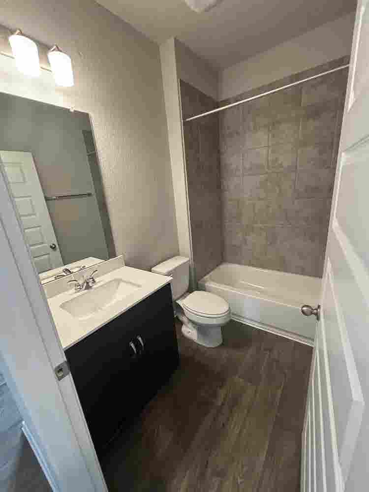 Beautiful home in Elgin awaits