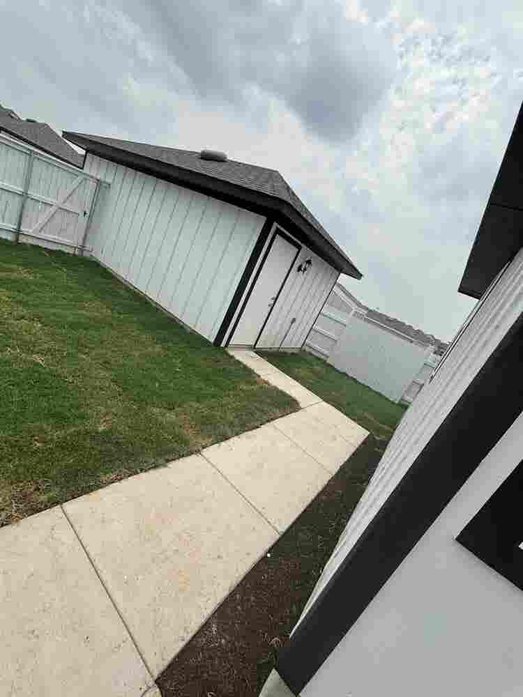 Beautiful home in Elgin awaits