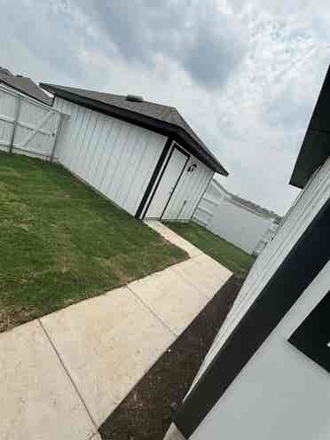 Beautiful home in Elgin awaits 