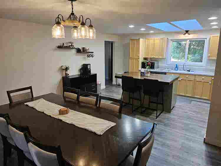 Room for Rent in Lakefront Property
