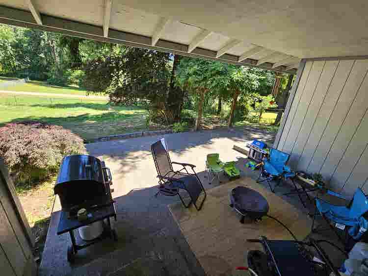 Room for Rent in Lakefront Property