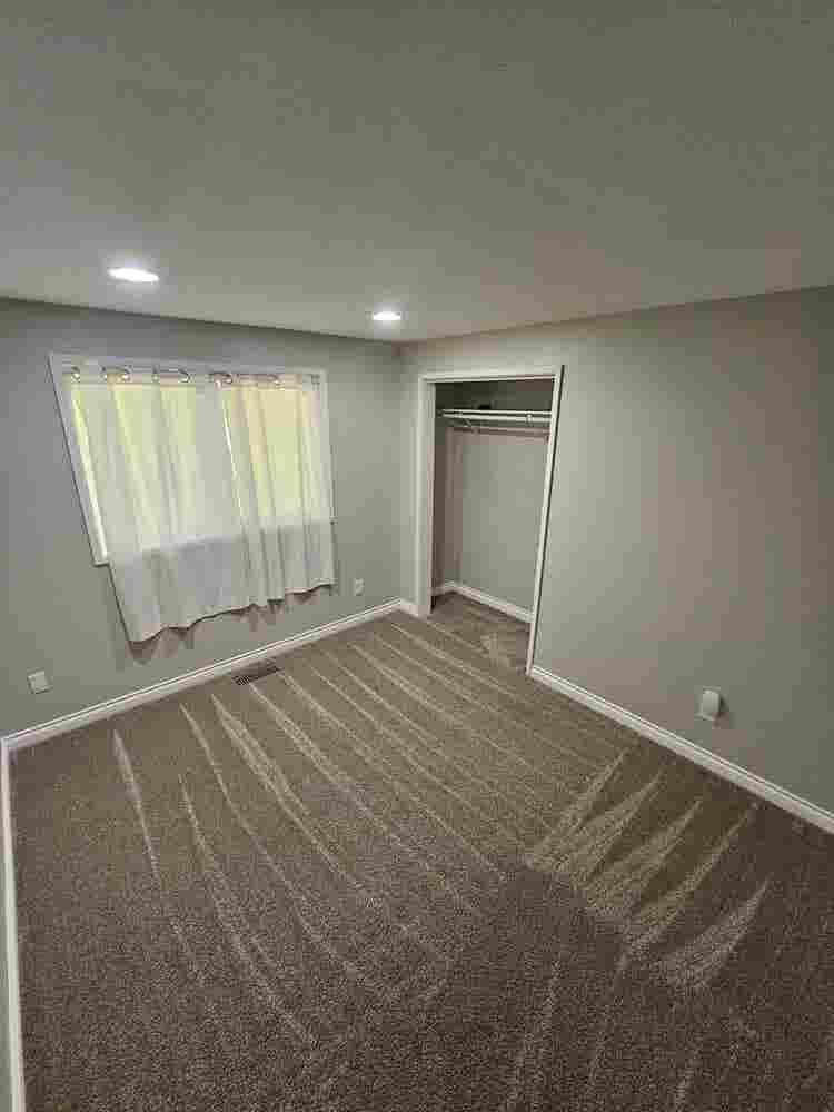 Room for Rent in Lakefront Property