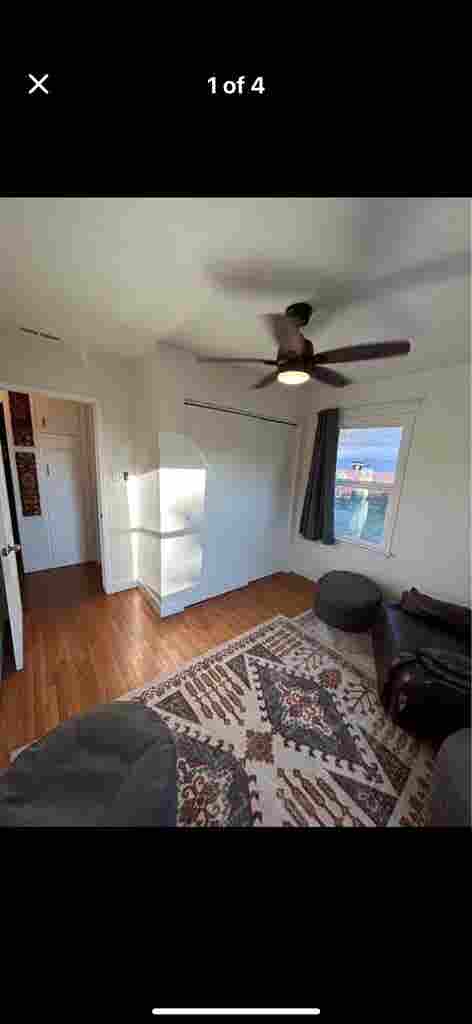 Room for rent $
/ month