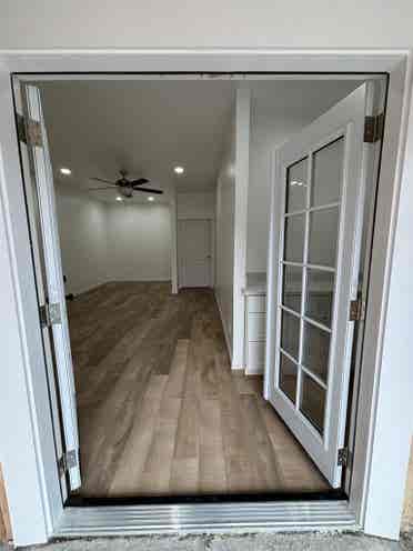 ROOM FOR RENT Fully Renovated