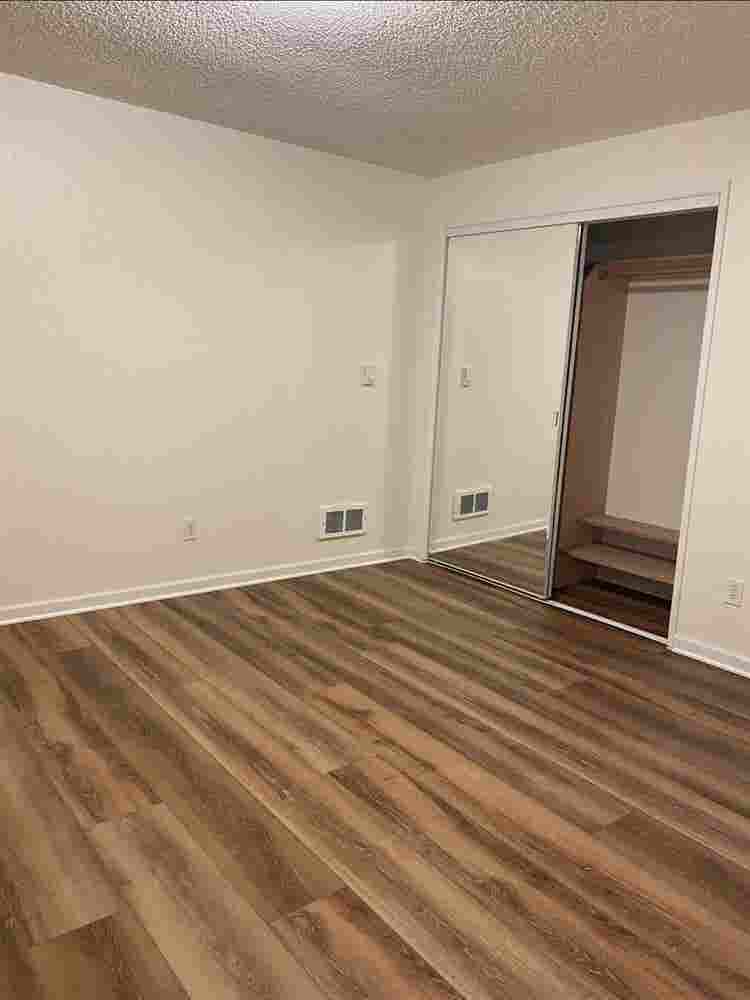 2Bd available