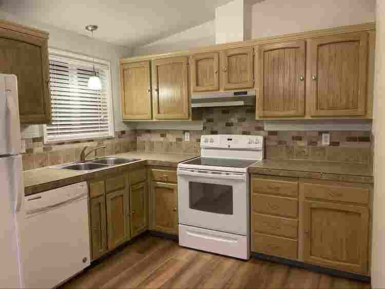 2Bd available