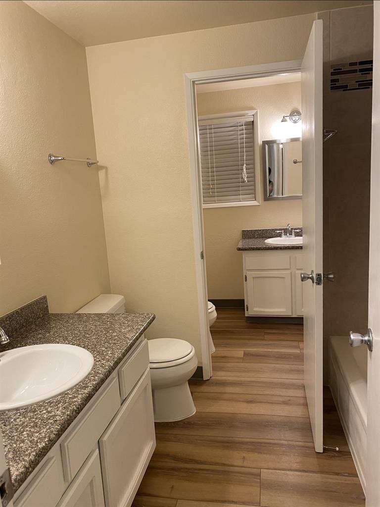 2Bd available