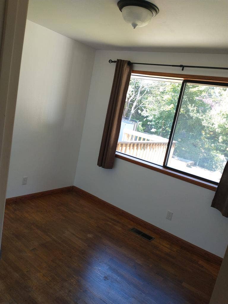 Female Room for Rent in shared home