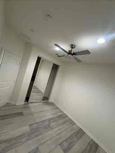 FRIENDLY :) 3 ROOMS FOR RENT
