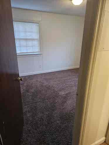 Clean large bedroom for rent..m2m