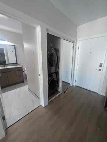 Single bedroom in -Bath Apt!