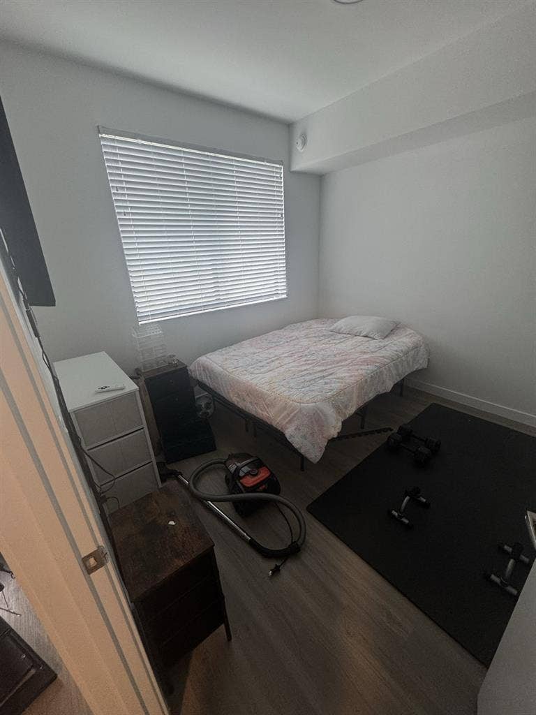 Room for rent female preferred