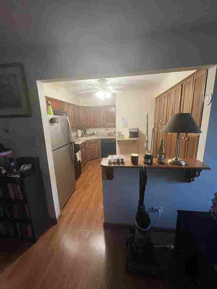 1 Room in Vernon Hills
