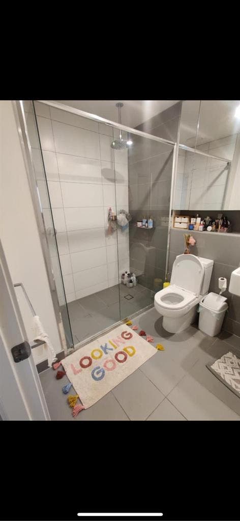 South Melbourne room available!