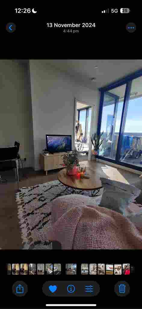 South Melbourne room available!
