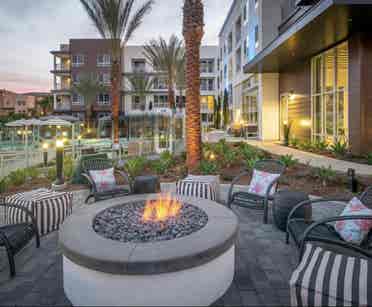 Private room & bath in luxury apts!
