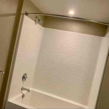 Spacious Room & Bath in Luxury Apts
