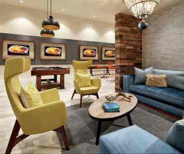 Private room & bath in luxury apts!