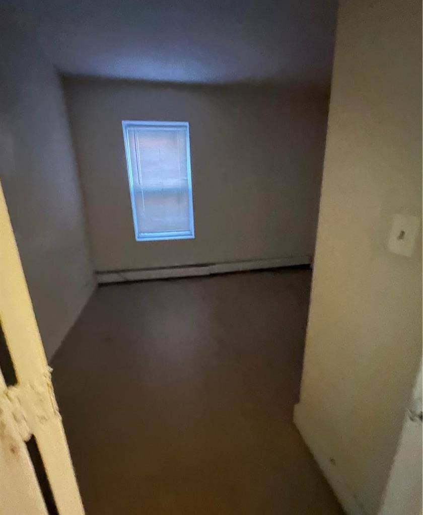 4 Bedrooms Apartment For RENT