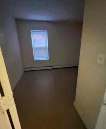 4  Bedrooms Apartment For RENT 