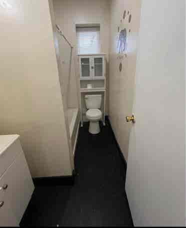 4  Bedrooms Apartment For RENT 