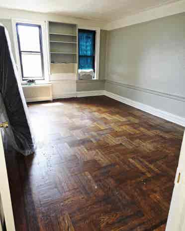 Looking for a Roommate (Asap)