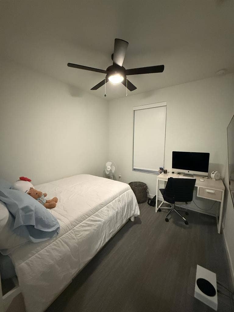 Lease Takeover –  Private Room