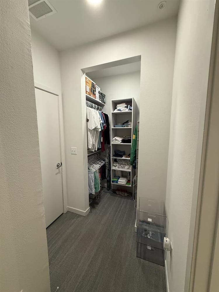 Lease Takeover –  Private Room