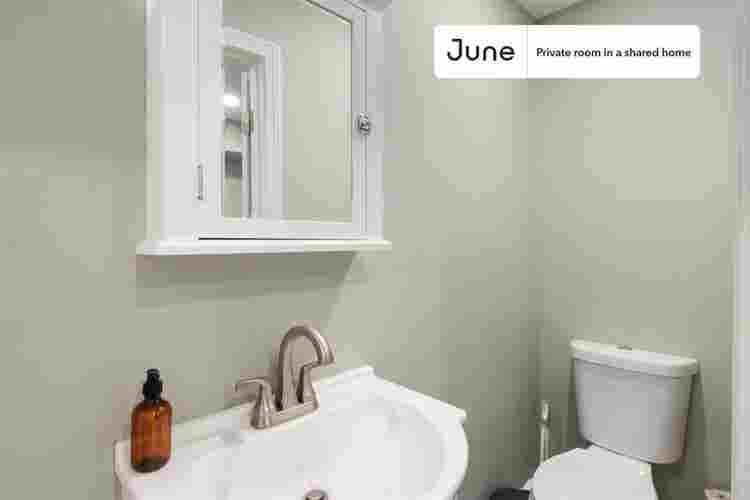 7 BR in Boston