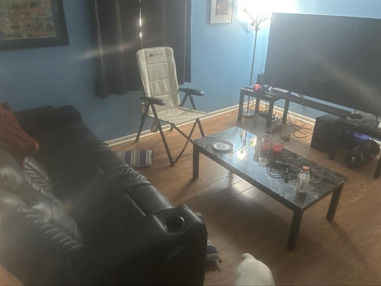 Sick house with tons of storage