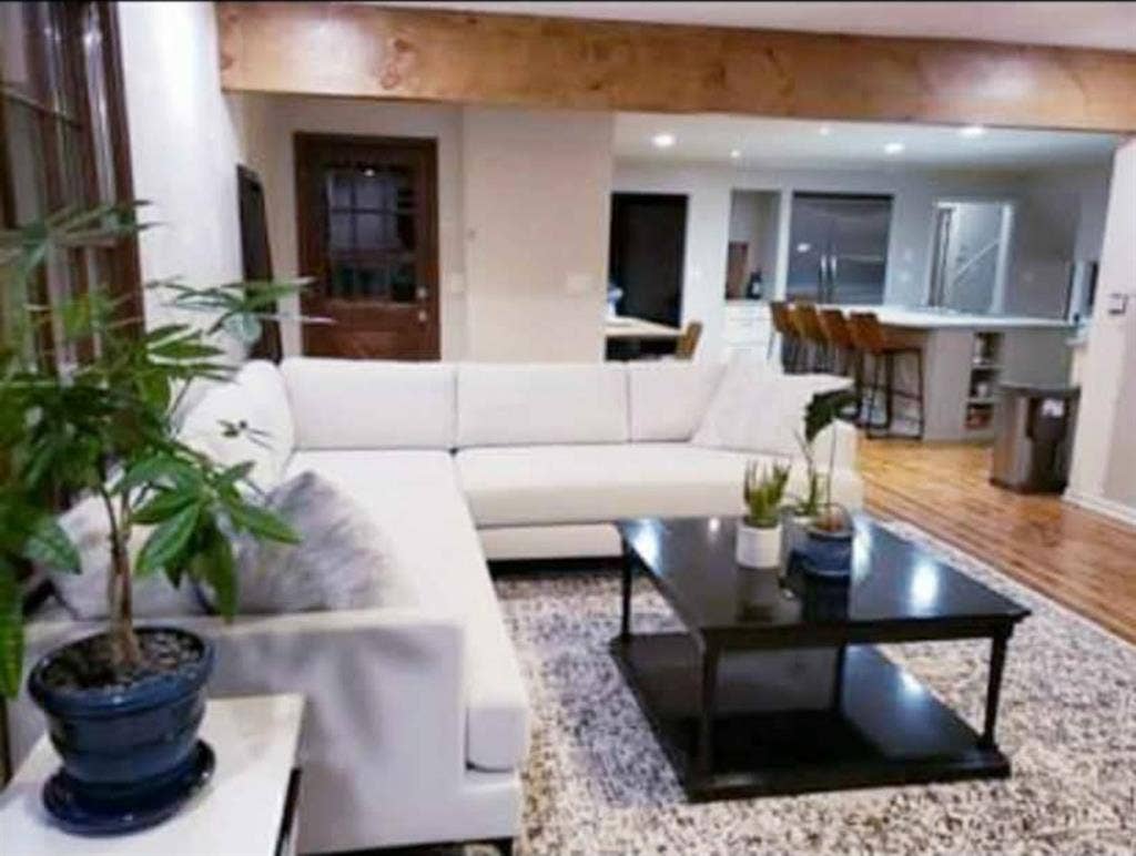 Sep.1st! Flat Rate! Furnished!
