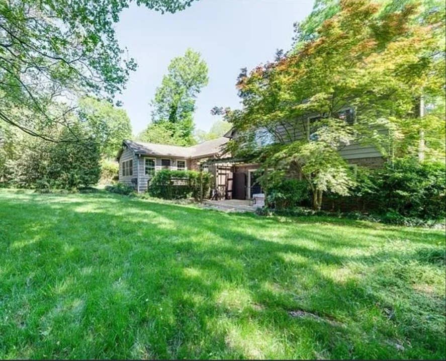 Flat Rate Rent! Female household!