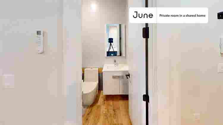 2 BR in New York City
