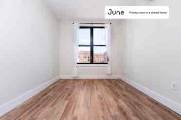 2 BR in New York City