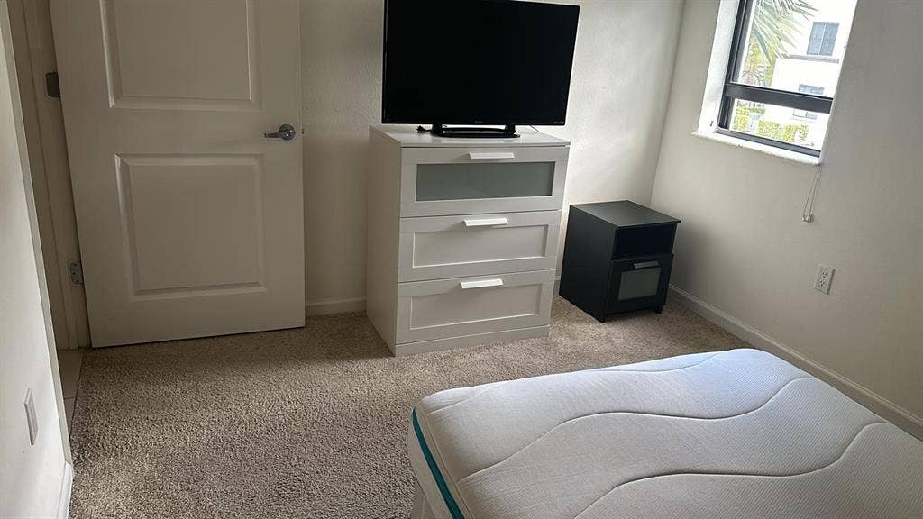 Room for Rent Doral