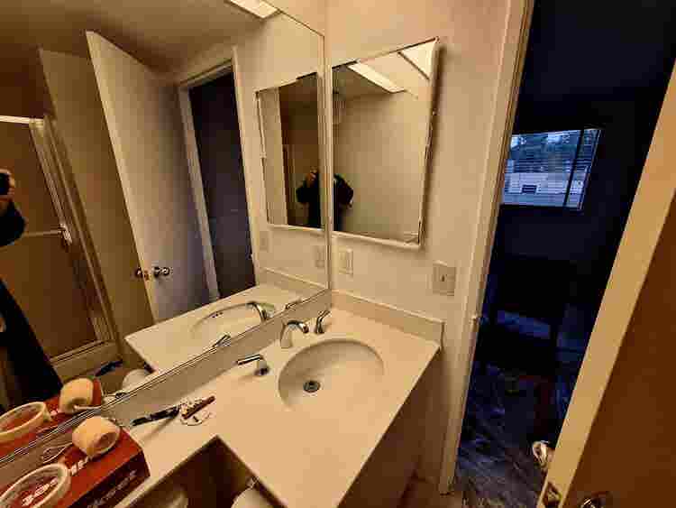 Upstairs Master bedroom/bathroom