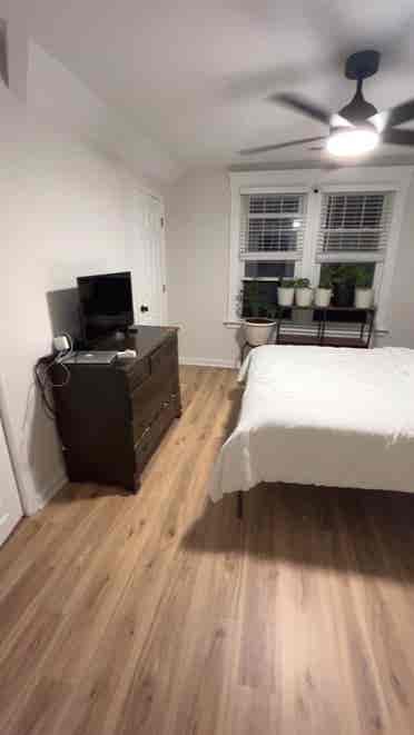 Westville 
Roommate Wanted 🏡🐾