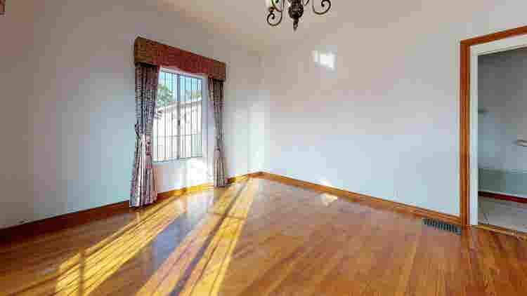 1 BR in Los Angeles