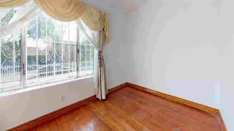 1 BR in Los Angeles