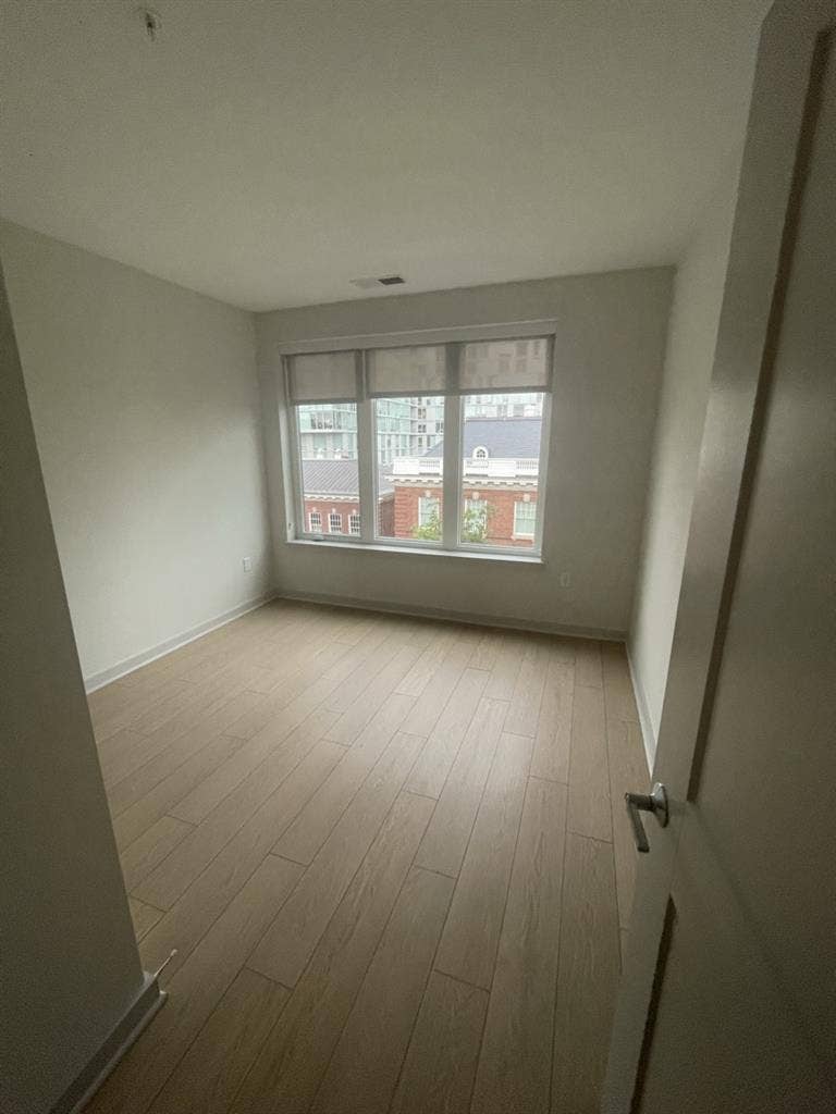 Looking for housemate! SW DC